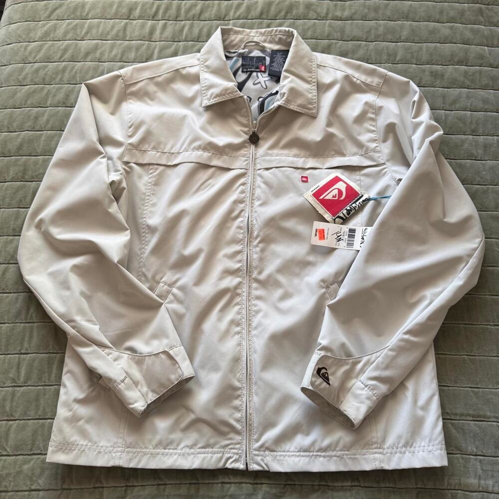 NWT Quiksilver Surf Skate Zip Up Jacket - Cream w/ Graffiti lining Print